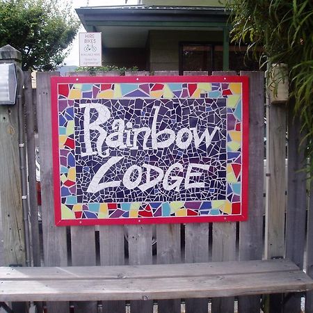 Rainbow Lodge Backpackers 陶波 外观 照片